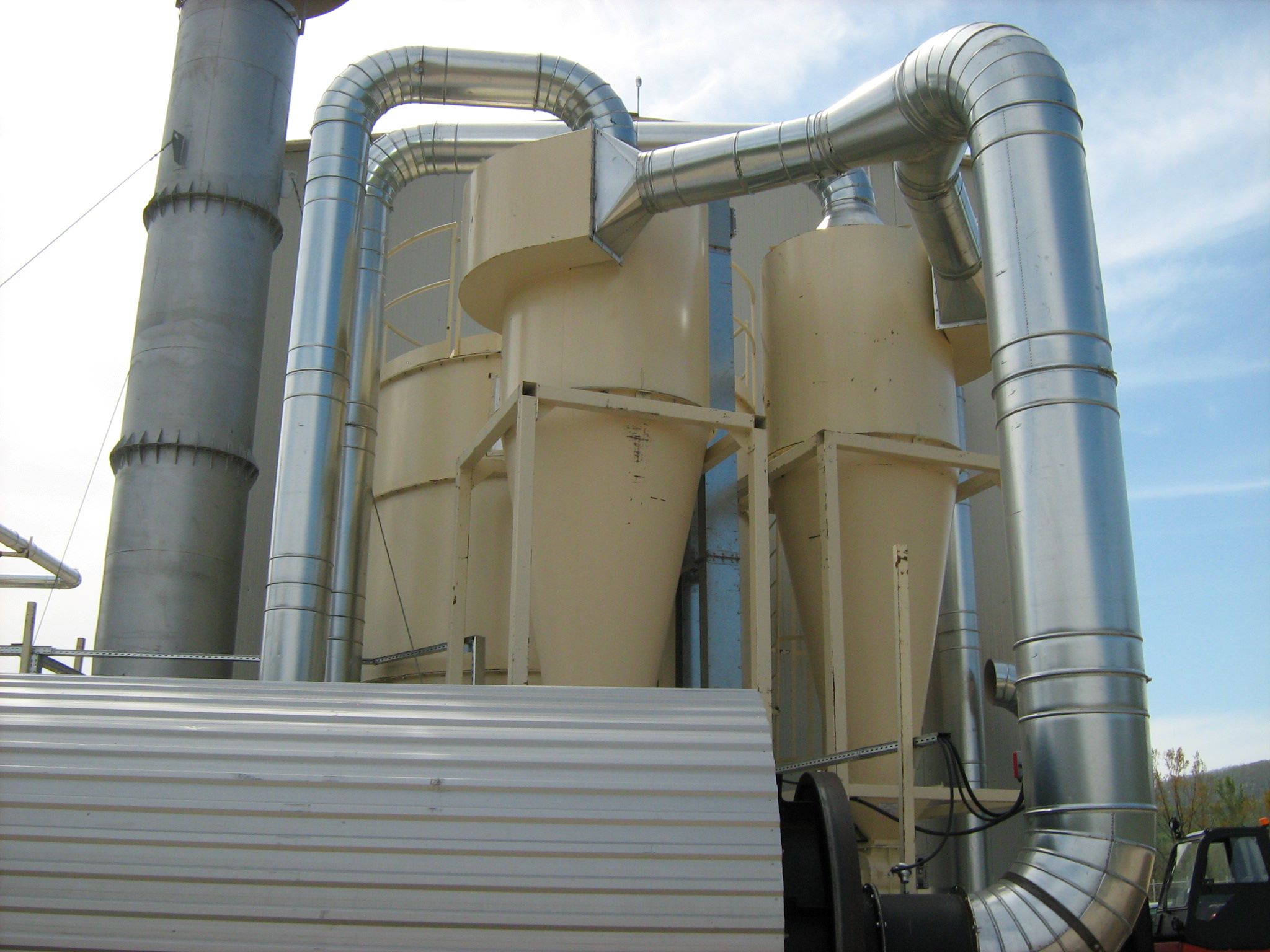 ⦁ Изградена до ключ линия за гранулиране и производство на пелети за отопление с капацитет 2 тона на час